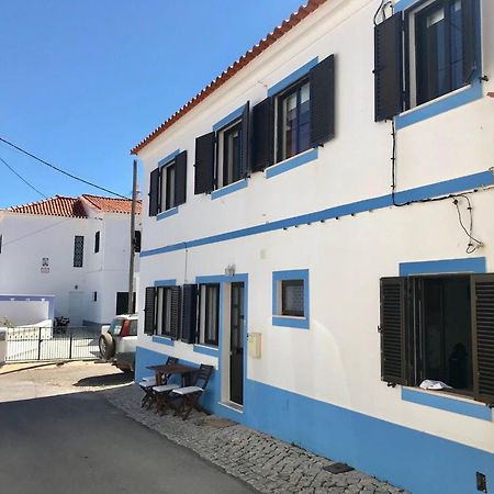 House Located In Opposite Of Beach! Lagoa (Algarve) Exterior foto
